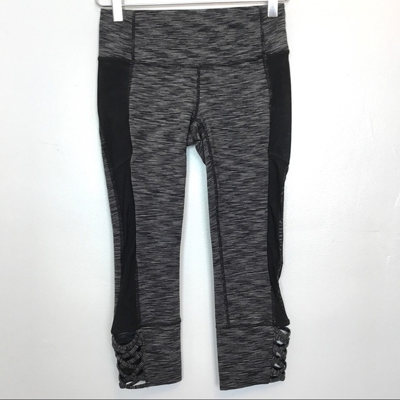 Athleta Mind Over Mat Mesh Ankle Crop Leggings XS - Picture 3 of 8
